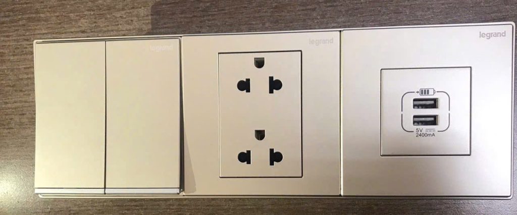 Công tắc ổ cắm Galion Legrand